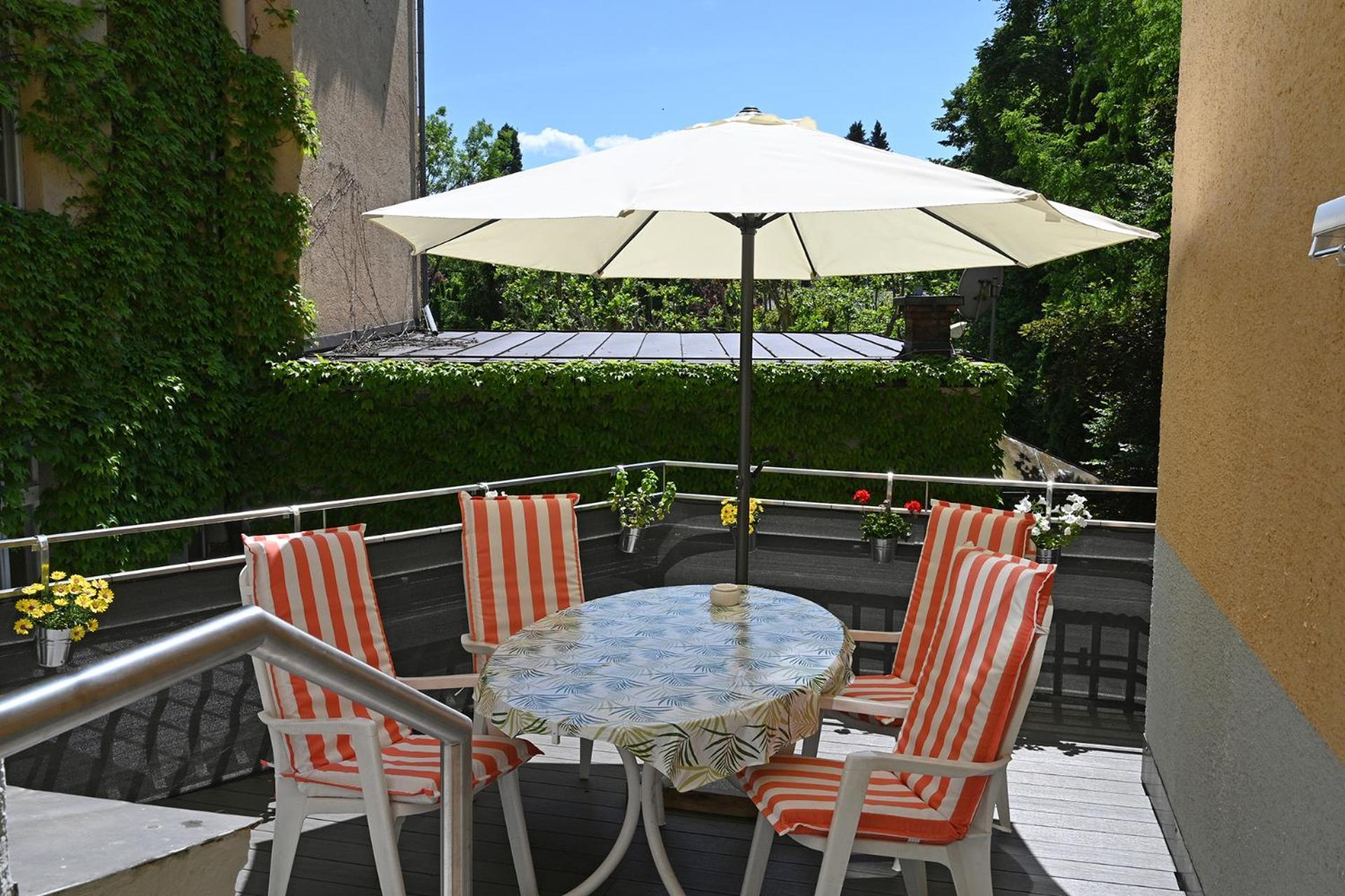 Haus Der Geschenke - Carinthia Apartment Velden am Woerthersee Ngoại thất bức ảnh