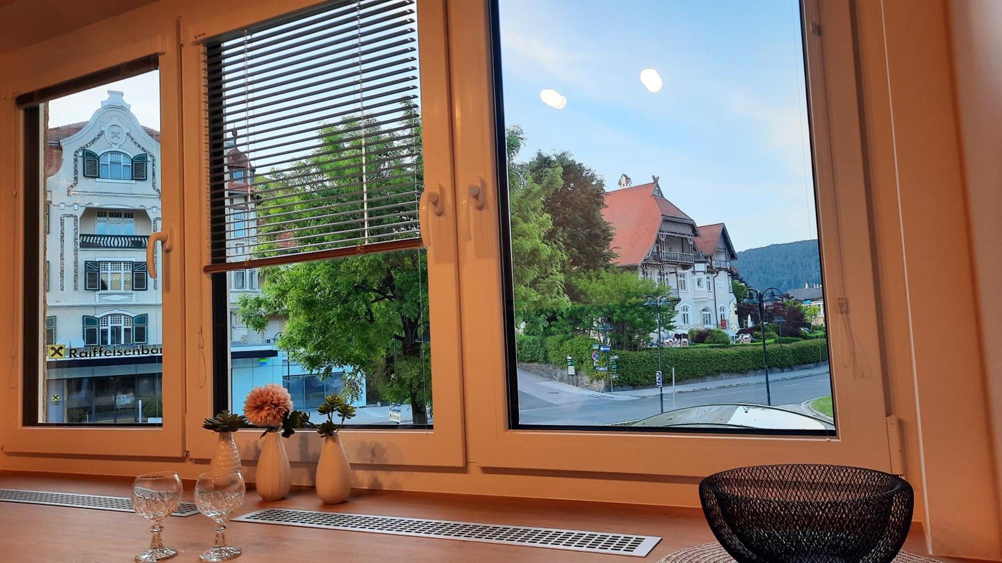 Haus Der Geschenke - Carinthia Apartment Velden am Woerthersee Ngoại thất bức ảnh