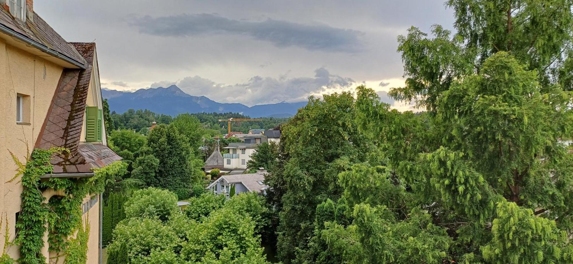 Haus Der Geschenke - Carinthia Apartment Velden am Woerthersee Ngoại thất bức ảnh